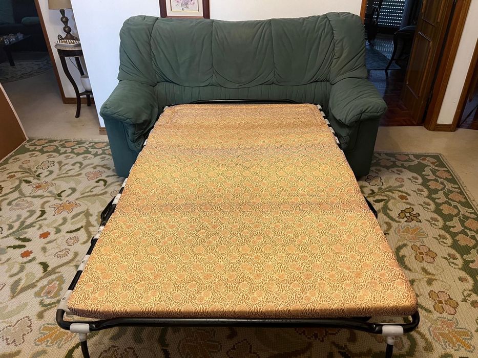 Sofa de 3 lugares. Sofá-cama.