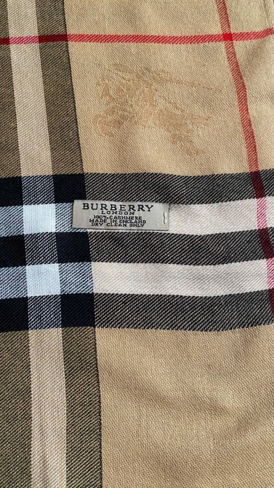 BURBERRY шарф палантин.