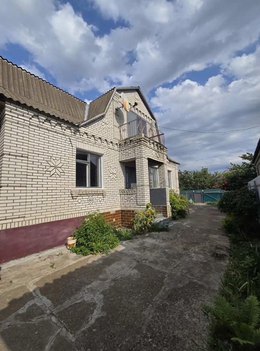 Продаж будинку в місті Узин!