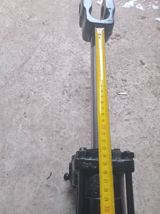 Гідроциліндр  на сільгосптехніку. Гідроциліндр ЦС 55.