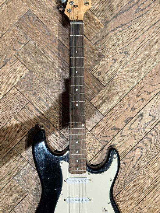 Skytec Stratocaster - pełnowymiarowa gitara elektryczna, sprawna