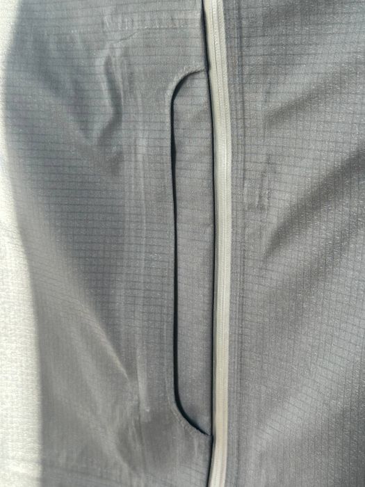 Нова куртка вітрівка Nike ACG STORM-FIT ADV "Netplus" (S)

​Нова курт