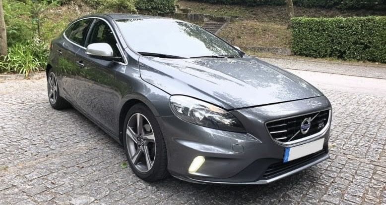 Volvo V40 R-Design — photo 2