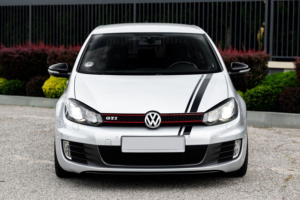Volkswagen Golf 2.0T 210KM GTI Xenon LED PDC Park Ass. Kamera Nav Grz. fotele Tempomat