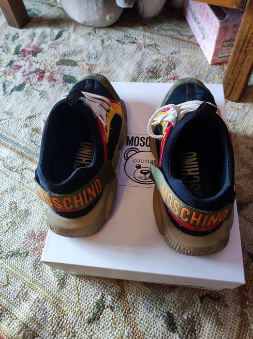 Sapatilhas Moschino n-42