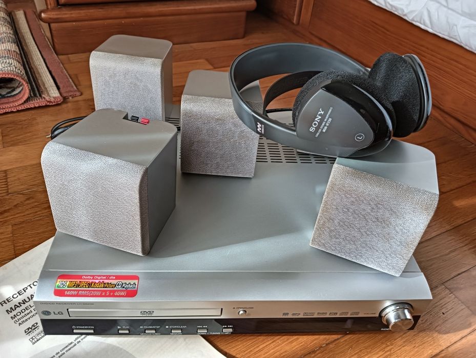 Colunas LG Model LHS-D6230T
