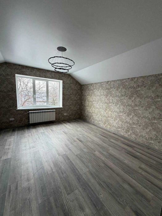 Продаж шикарного будинку з ремонтом