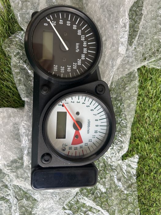 Odómetro/ Conta Kilometros GSXR 750 SRAD