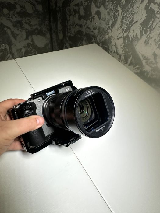 Objetiva Anamórfica SIRUI 35mm f/1.8 1.33x (E-mount / EF-mount)