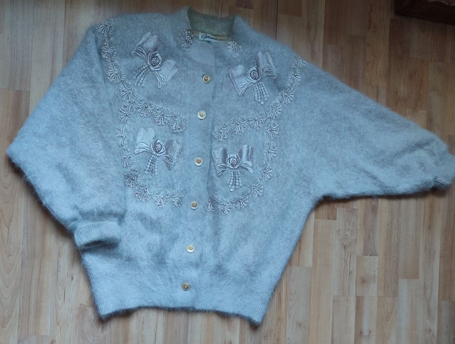 Sweter angora PRL aplikacje na podszewce