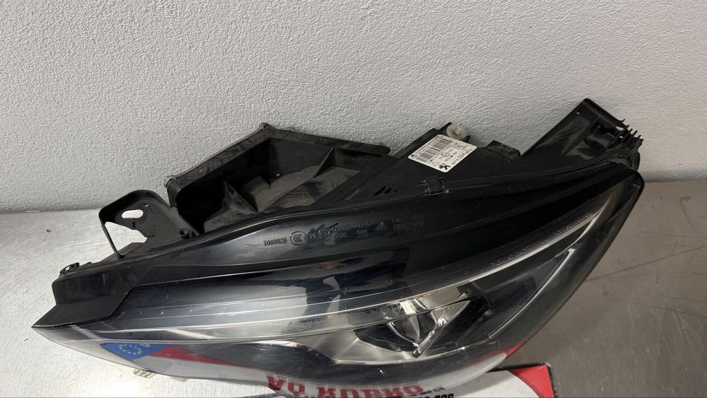 Farol esq peugeot 308 full led t9 2013/2021