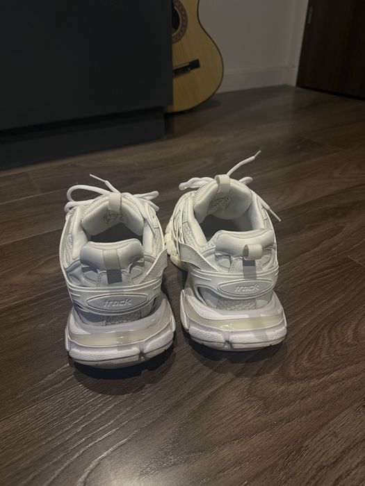 Balenciaga Track 43 Biale