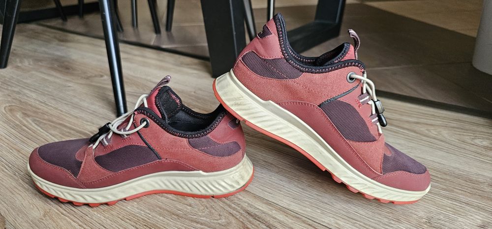 Ecco buty damskie rozmiar 38 wkładka 25cm stan bardzo dobry