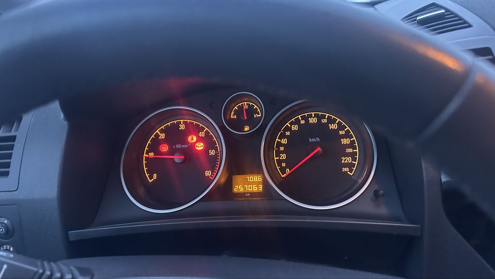 Opel Zafira 1.7 tdi 7 місць 2011р