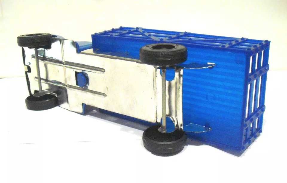 Bedford TJ 6 truck made in Portugal 1970's - PEPE