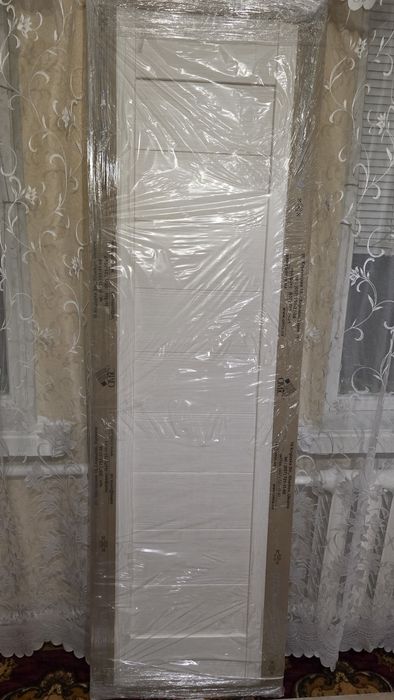 Продам міжкімнатні двері "Нові"+Петлі,ручка,замок!