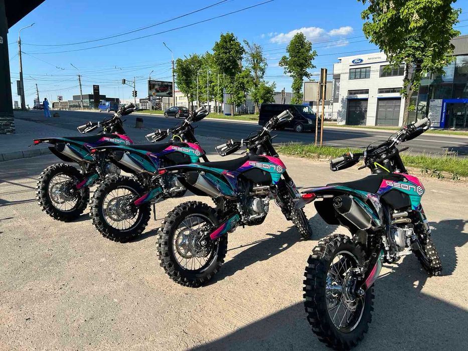 Мотоцикл GEON DAKAR GNS 300 NB (21/18) МКПП-6