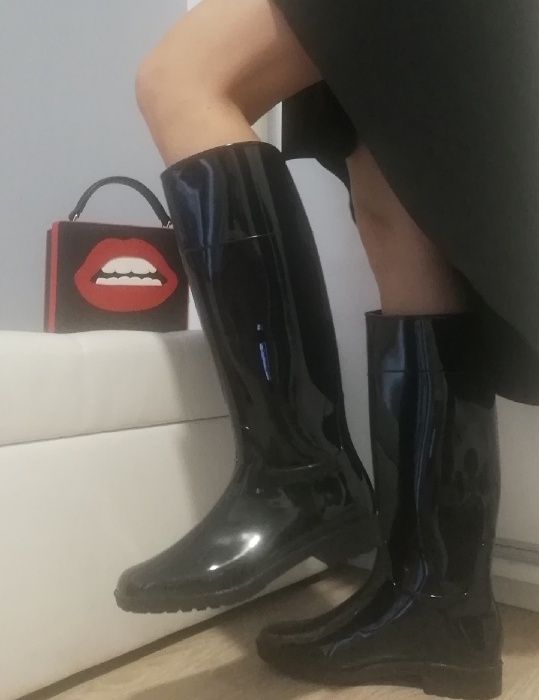 Kalosze damskie czarne lakierowane super wygodne rozm 36-41