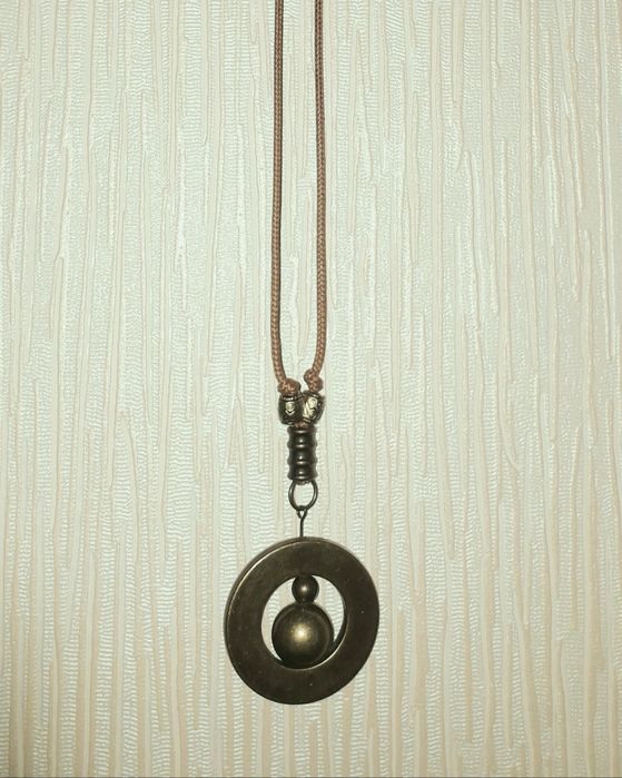 прикраса брошка з камінчиками сережки