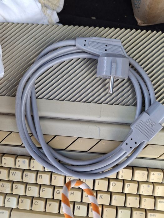 Atari 1040st com rato vintage