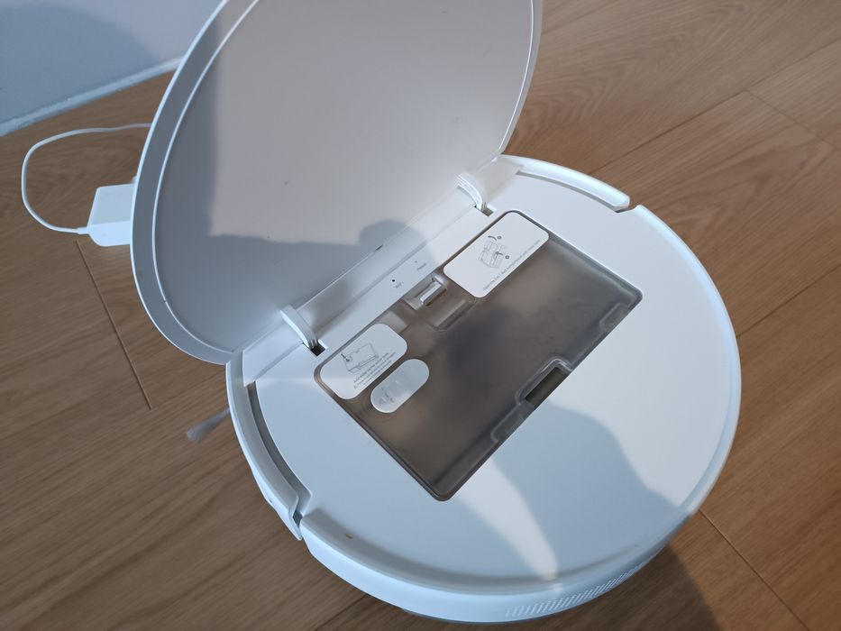 Mi robot vacuum-mop essential sprzątający