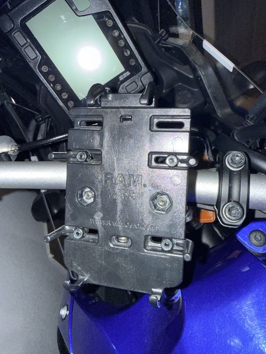Suporte RAM Mount – Excelente Estado