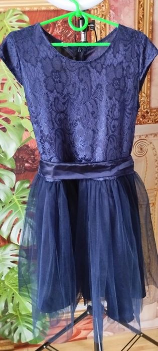 Нарядне плаття для дівчинки