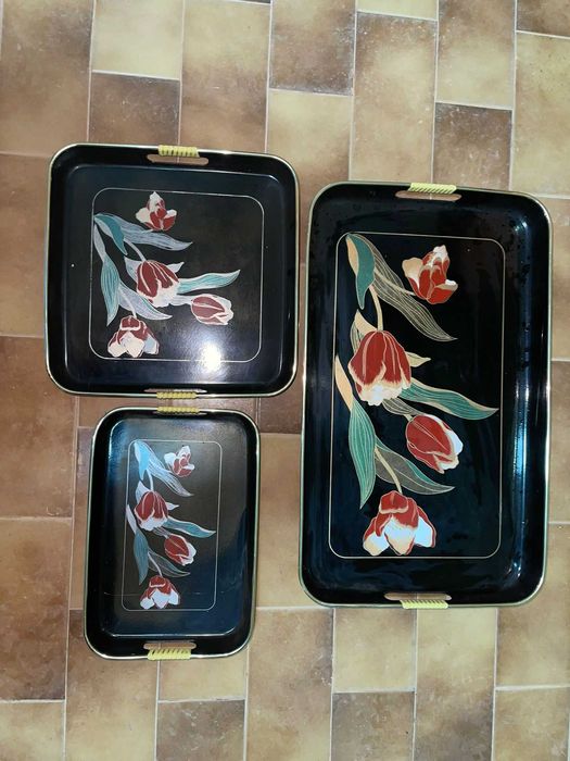 Conjunto de tabuleiros vintage