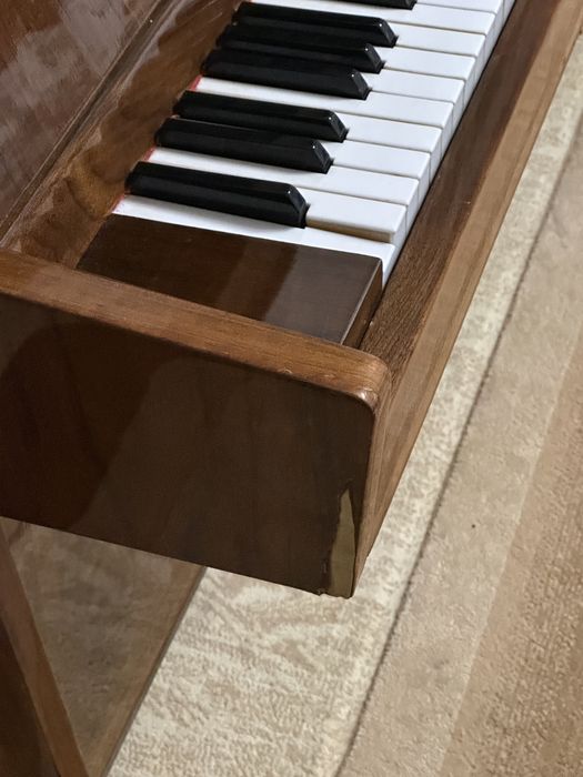 Фортепіано Україна