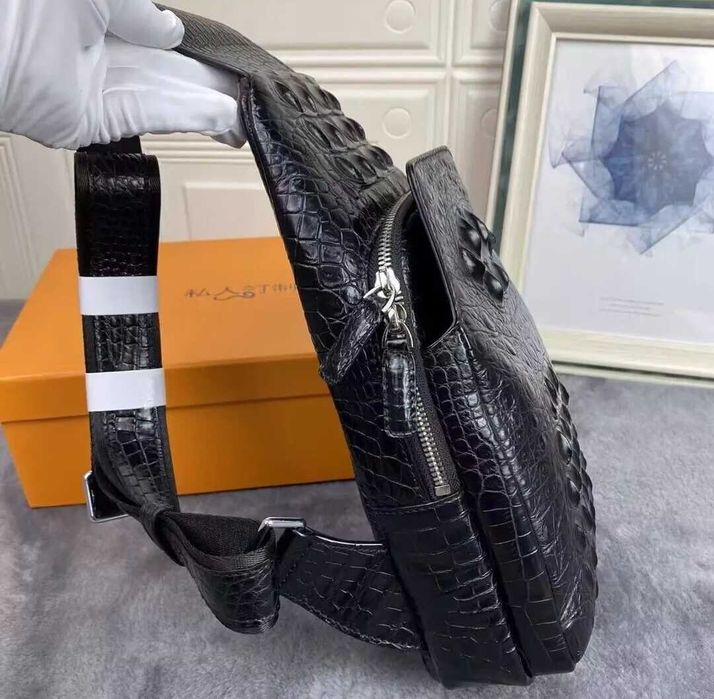 Бананка із крокодилової шкіри - ручна робота