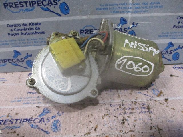Motor limpa vidros frente NISSAN Cabstar Chassis (F22, H40)