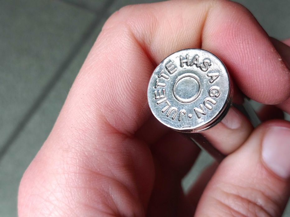 атомайзер Juliette Has A Gun Universal Bullet Purse Spray