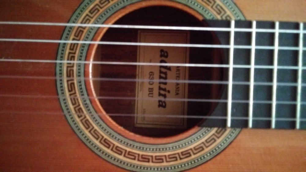 gitara klasyczna Admira 630 BU
