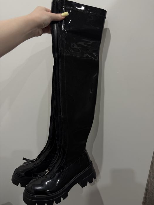 Ботфорди лаковані на тракторній підошві