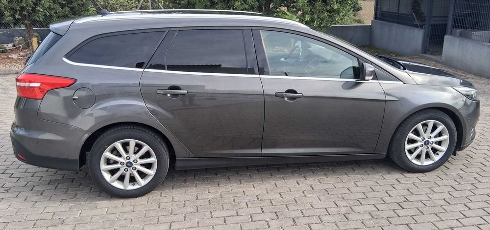 Ford Focus SW — fotografia 3