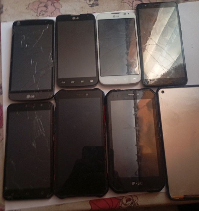 Продам лот телефонов