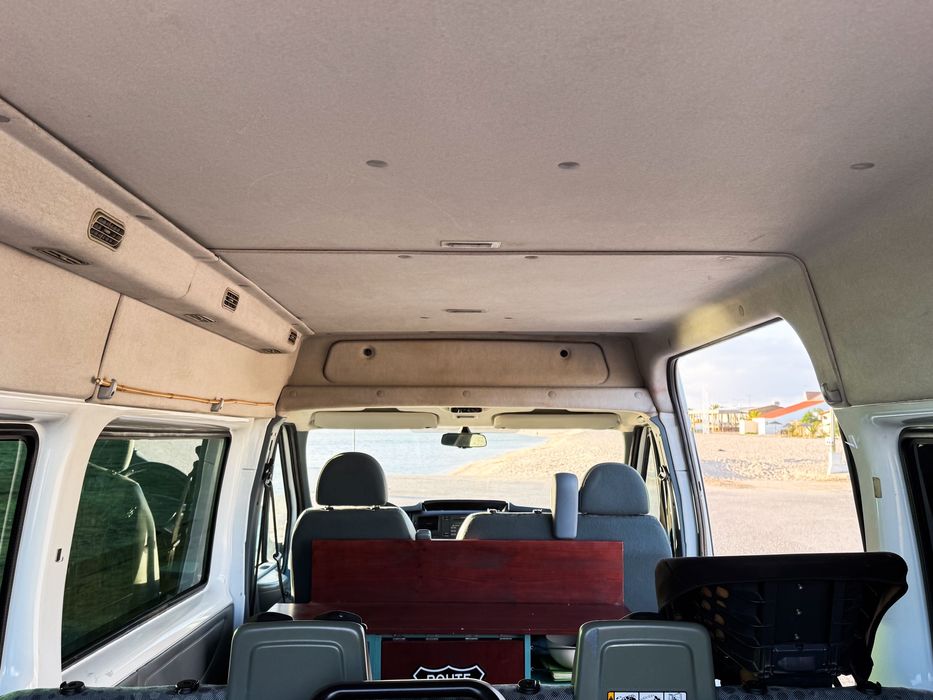 Ford Transit muito estimada | Até 9 Lugares | Ideal para Campervan