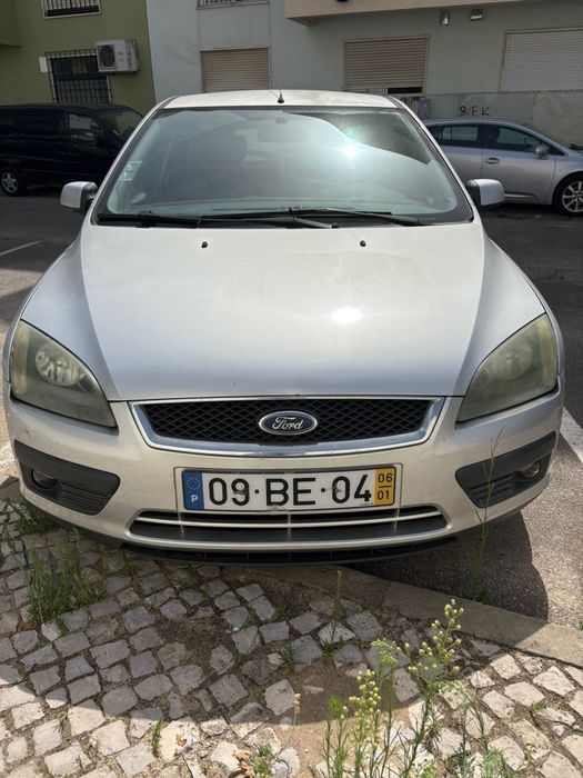 Vendo Ford Focus 1.4 I