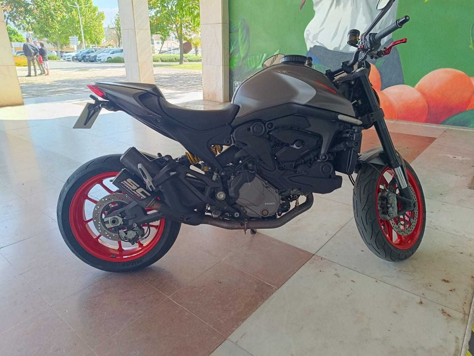 Ducati Monster 937 aviator grey + Plus