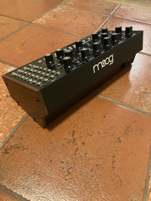 Moog Mother 32 sintetizador semi modular