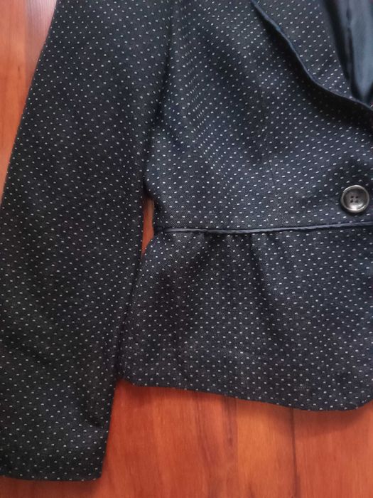 Granatowy żakiet w kropki r. 38