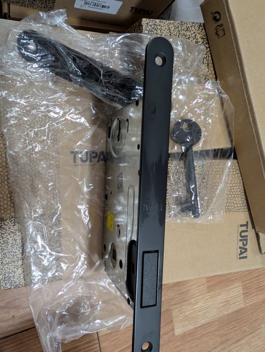 Fechadura magnética Tupai Ref 2867 Preto pérola (ref. cor 153 )