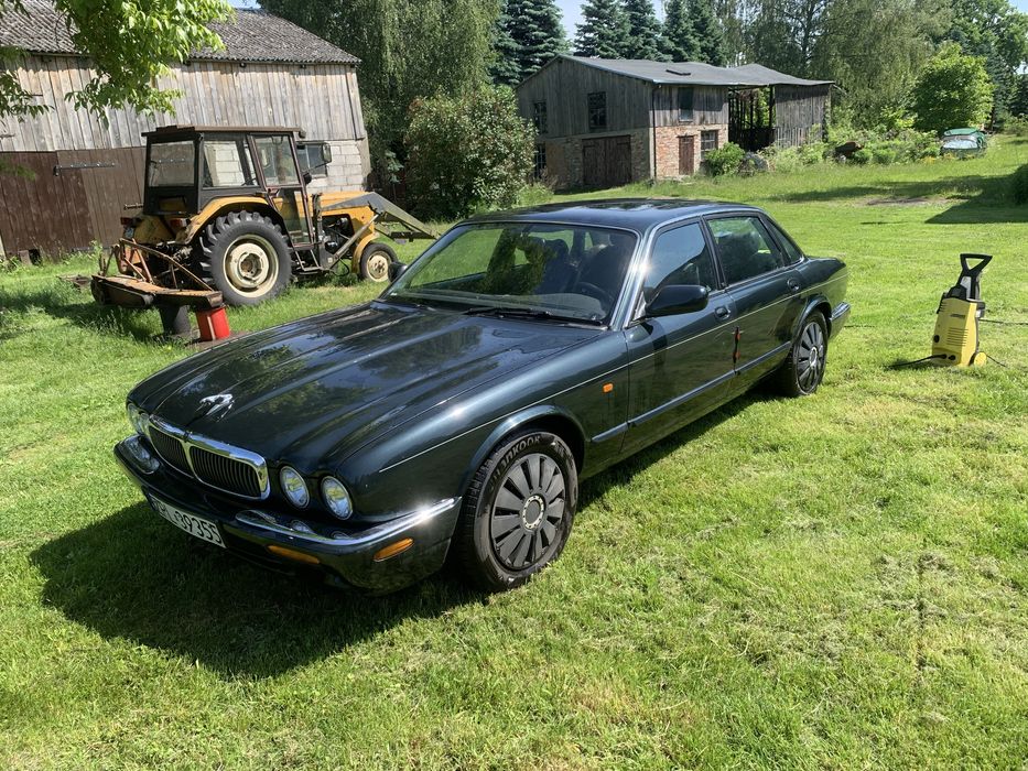 Jaguar XJ executive x300