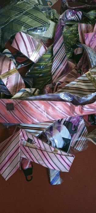 Галстук 40 шт новые,лот