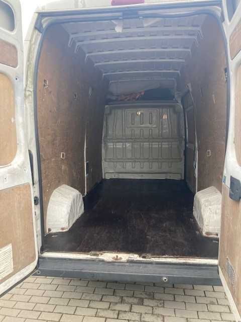Usługi transportowe Koszalin i okolice - Bus wysoki l4h3 do 3,5 tony