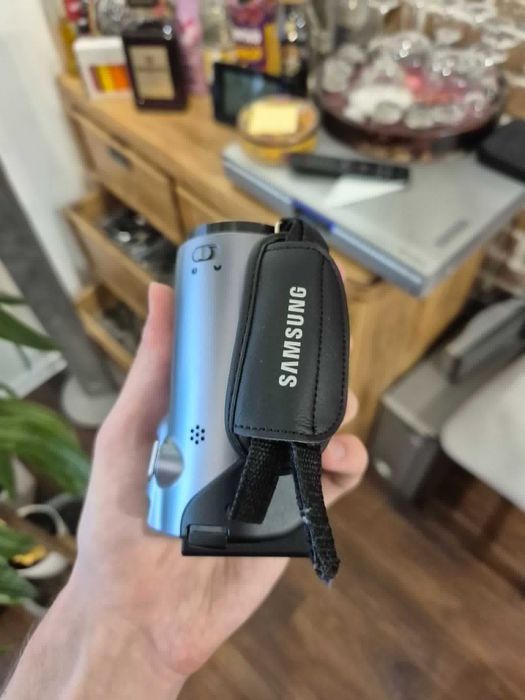 Samsung HMX-H204 | z pudełkiem | bateria + ładowarka | stan bardzo dobry