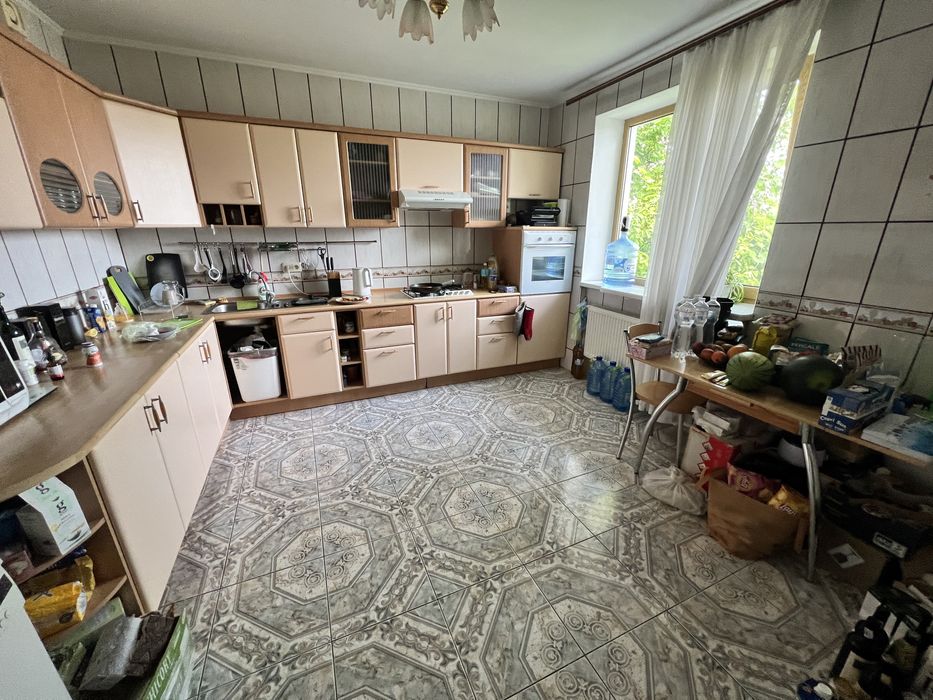 Здам будинок для сімʼї з виходом до води