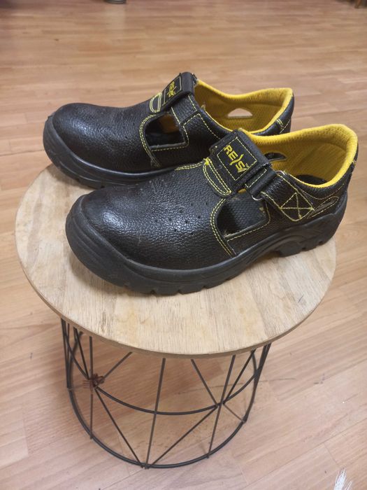 Buty sandały ochronne rozmiar 42