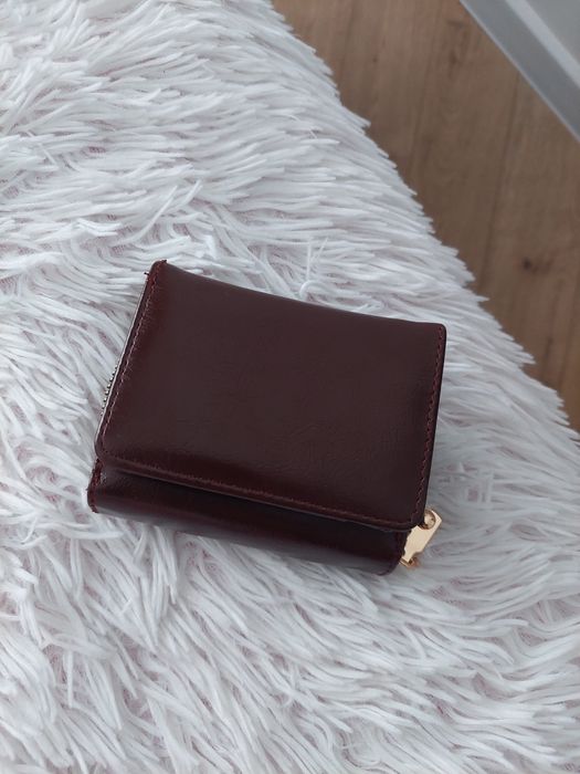 Brązowy portfel damski nowy