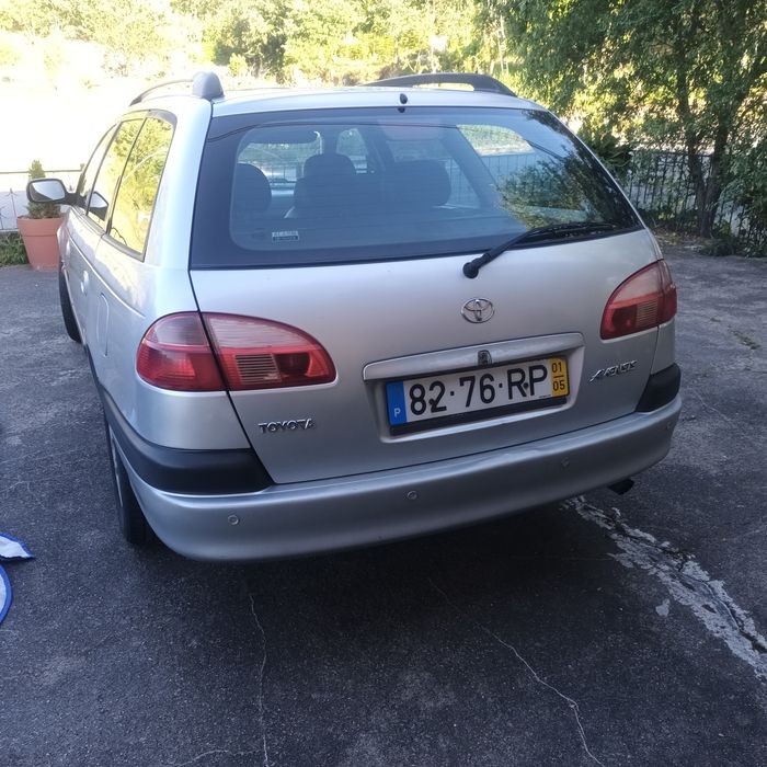 Toyota Avensis T22 1.6 VVT-i  2001